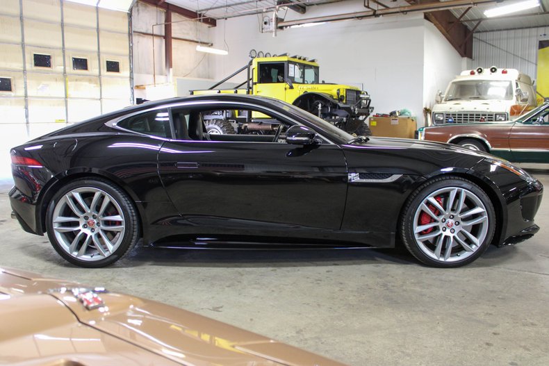 2017 Jaguar F-Type R